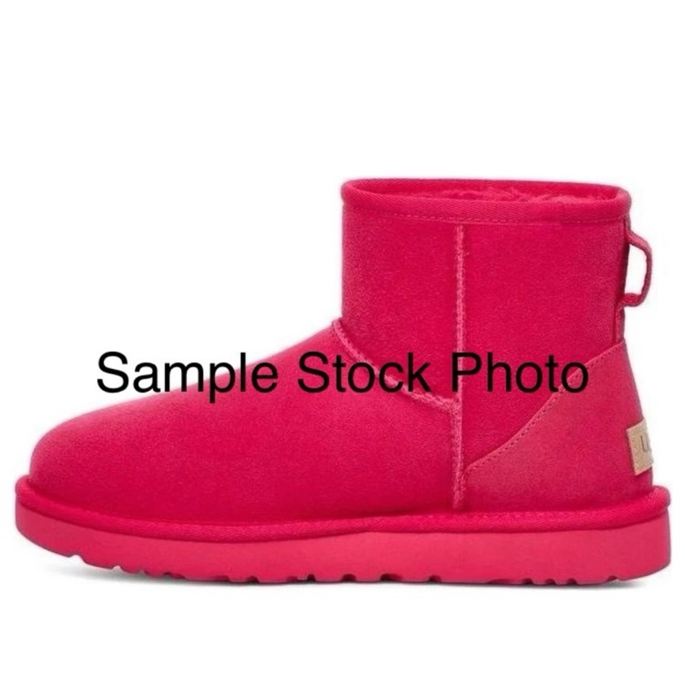 UGG | Classic Mini Boot ll